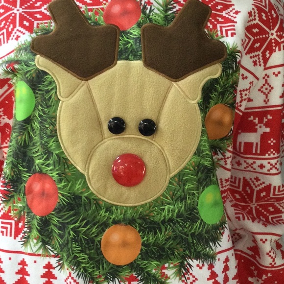 Mad Engine woman’s size XL Christmas sweatshirt - Picture 2 of 6